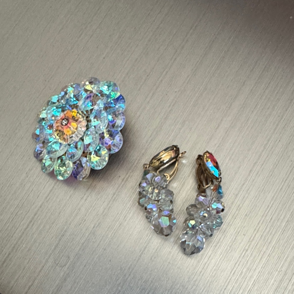 Elegant Crystal Clip-On Earrings and Brooch Set